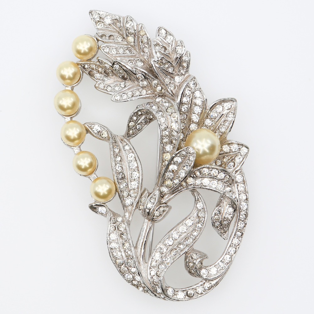 Vintage Dorsons Rhinestone Simulated Pearl‎ Floral Spray Brooch Pin 1940s